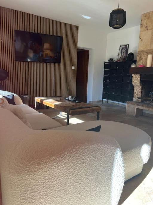 Villa Au Coeur De La Provence Evenos Extérieur photo
